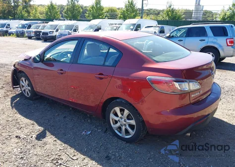 2010 Mazda 3 I Touring z USA, uszkodzony, nr VIN JM1BL1SG8A1167685